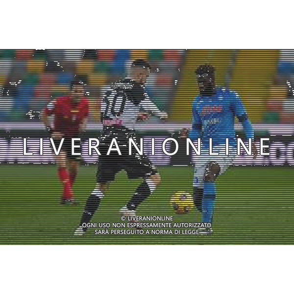 Ettore Griffoni/LM - Udinese Calcio vs SSC Napoli - Italian football Serie A match 2020/2021 10 January 2021 - Friuli Dacia Arena stadium, udine, Italy Photo showing: Tiemoue Bakayoko (Napoli) in action against Ilija Nestorovski (Udinese) @LM/Ettore Griffoni AG ALDO LIVERANI SAS
