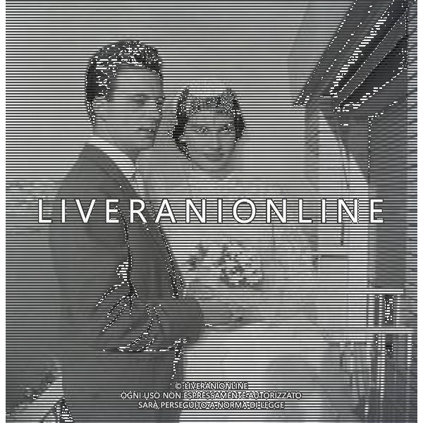 RETROSPETTIVA ANTONELLA LUALDI ATTRICE NELLA FOTO ANTONELLA LUALDI CON FRANCO INTERLENGHI IL GIORNO DELLE NOZZE CON FRANCO INTERLENGHI AG ALDO LIVERANI SAS