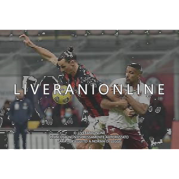 Zlatan Ibrahimovic (Milan) e Gleison Bremer (Torino) Milan vs Torino Coppa Italia - ottavi di finale Milano 12-01-2021 Stadio Giuseppe Meazza - San Siro foto Roberto Garavaglia/ag. Aldo Liverani sas /AGENZIA ALDO LIVERANI SAS