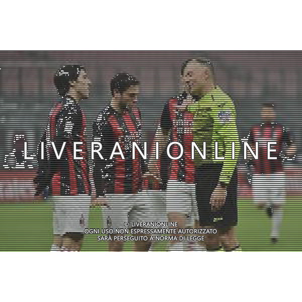 proteste Milan con l\'arbitro Paolo Valeri Milan vs Torino Coppa Italia - ottavi di finale Milano 12-01-2021 Stadio Giuseppe Meazza - San Siro foto Roberto Garavaglia/ag. Aldo Liverani sas /AGENZIA ALDO LIVERANI SAS