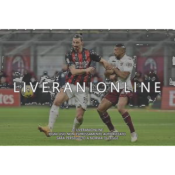 Zlatan Ibrahimovic (Milan) SX e Gleison Bremer (Torino) DX Milan vs Torino Coppa Italia - ottavi di finale Milano 12-01-2021 Stadio Giuseppe Meazza - San Siro foto Roberto Garavaglia/ag. Aldo Liverani sas /AGENZIA ALDO LIVERANI SAS