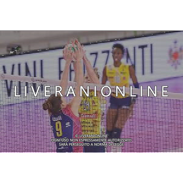 Lisa Guglielmi/LM - Savino Del Bene Scandicci vs Imoco Volley Conegliano - Volleyball Italian Serie A1 Women match 2020/2021 13 January 2021 - Palazzetto dello Sport, scandicci (fi), Italy Photo showing: Joanna Wolosz (Imoco Volley Conegliano) and Marina Lubian (Savino Del Bene Scandicci) @LM/Lisa Guglielmi/AGENZIA ALDO LIVERANI SAS