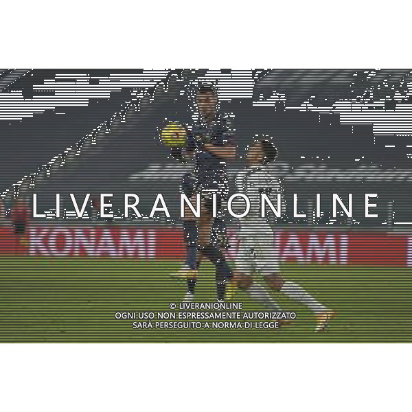 ©Falzone/Agenzia Aldo Liverani Torino 13.01.2021 Stadio Allianz Stadium Juventus vs Genoa Ottavi di Coppa Italia 2020-2021 Nella foto : GIANLUCA SCAMACCA-DANILO ©Falzone/AGENZIA ALDO LIVERANI SAS