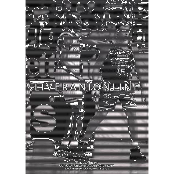 1996-1997 CANTU \' COPPA ITALIA DI BASKET POLTI\' CANTU\'-BENETTON TREVISO NELLA FOTO RUSCONI STEFANO- BAILEY THURL AG ALDO LIVERANI SAS
