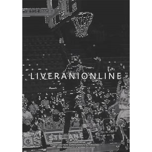 1996-1997 MILANO FIBA EUROLEAGUE STEFANEL MILANO-CSKA MOSCA NELLA FOTO WARREN KIDD AG ALDO LIVERANI SAS