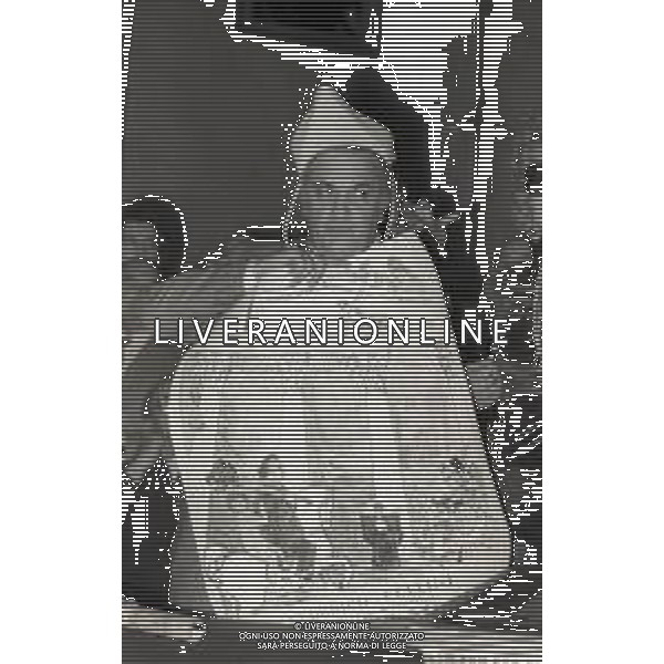 RETROSPETTAIVA FEDERICO FELLINI REGISTA NELLA FOTO FEDERICO FELLINI NELL\'ANNO 1971 RICEVE LA LAUREA AD HONOREM ALL\'UNIVERSITA\' DI PAVIA AG ALDO LIVERANI SAS  