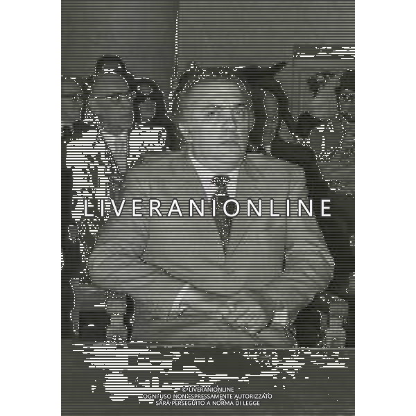 RETROSPETTAIVA FEDERICO FELLINI REGISTA NELLA FOTO FEDERICO FELLINI NELL\'ANNO 1971 RICEVE LA LAUREA AD HONOREM ALL\'UNIVERSITA\' DI PAVIA AG ALDO LIVERANI SAS  