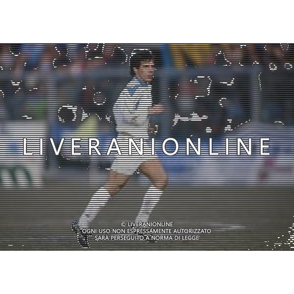 GIANFRANCO ZOLA CALCIATORE CON LA MAGLIA DEL NAPOLI NEL 1991-1992 - RETROSPETTIVA ©Archivio DFP/AGENZIA ALDO LIVERANI SAS
