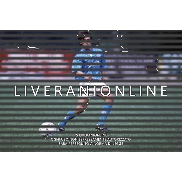 GIANFRANCO ZOLA CALCIATORE CON LA MAGLIA DEL NAPOLI NEL 1991-1992 - RETROSPETTIVA ©Archivio DFP/AGENZIA ALDO LIVERANI SAS
