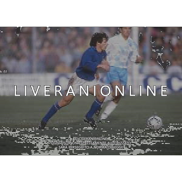 GIANFRANCO ZOLA CALCIATORE CON LA MAGLIA DELLA NAZIONALE ITALIANA - RETROSPETTIVA ANNI \'90 NELLA FOTO NEL 1991-1992 ©Archivio DFP/AGENZIA ALDO LIVERANI SAS