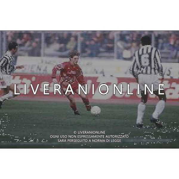 RETROSPETTIVA GIUSEPPE SIGNORI CALCIATORE CON LA MAGLIA DEL FOGGIA NEL 1991-1992 ©Archivio DFP/AG ALDO LIVERANI SAS