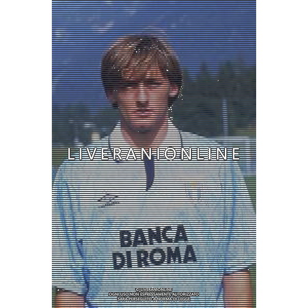 RETROSPETTIVA GIUSEPPE SIGNORI CALCIATORE CON LA MAGLIA DELLA LAZIO NEL 1992-1993 ©Archivio DFP/AG ALDO LIVERANI SAS