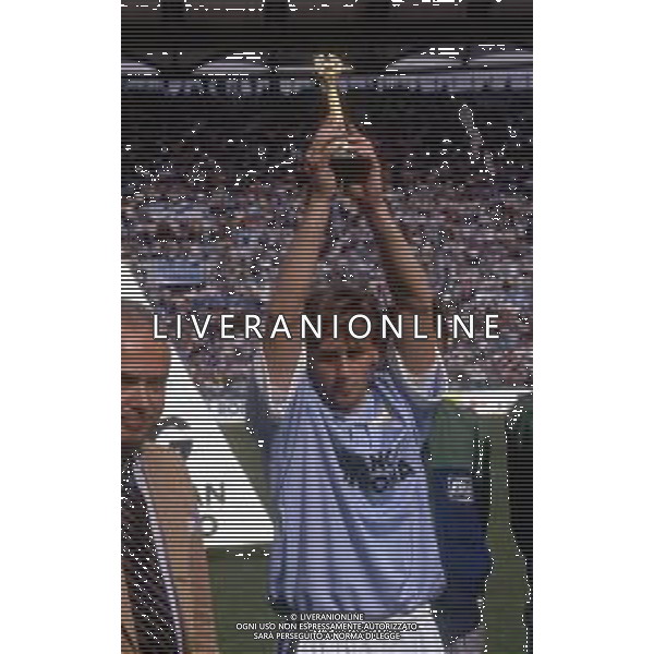GIUSEPPE SIGNORI CALCIATORE CON LA MAGLIA DELLA LAZIO NEL 1993-1994 ©Archivio DFP/AG ALDO LIVERANI SAS