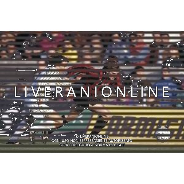 Giuseppe Signori, detto Beppe, calciatore italiano del Foggia, di ruolo attaccante Campionato 1991/1992 - Retrospettiva nella foto con Antonio Benarrivo in Parma - Foggia del 23/02/1992 ©ARCHIVIO / AGENZIA ALDO LIVERANI SAS