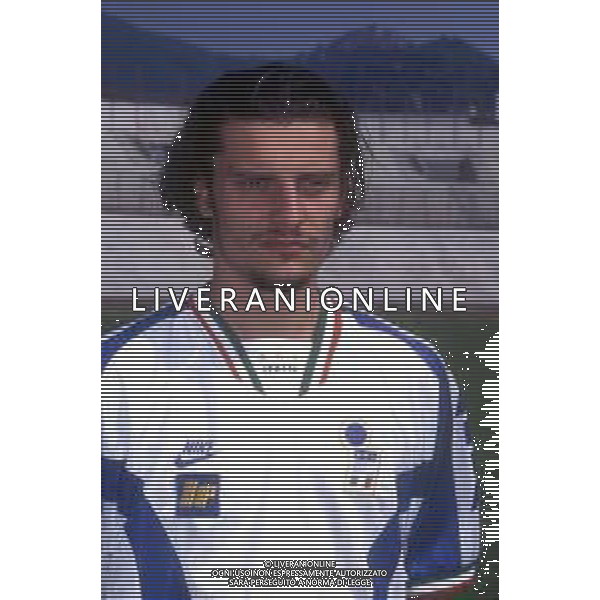 LUIGI SARTOR CALCIATORE CON LA MAGLIA DELLA NAZIONALE ITALIANA UNDER21 NEL 1996 - RETROSPETTIVA ©Archivio DFP/AG ALDO LIVERANI SAS