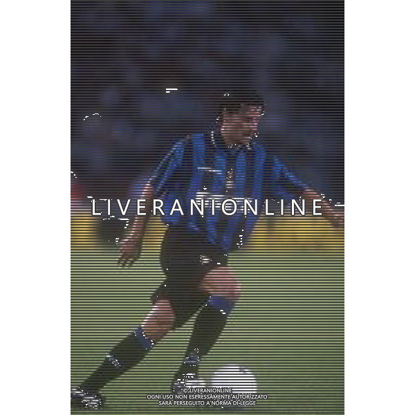 LUIGI SARTOR CALCIATORE CON LA MAGLIA DELL\'INTER NEL 1997-1998 - RETROSPETTIVA ©Archivio DFP/AG ALDO LIVERANI SAS