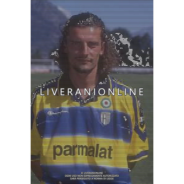 LUIGI SARTOR CALCIATORE CON LA MAGLIA DEL PARMA - RETROSPETTIVA ©Archivio DFP/AG ALDO LIVERANI SAS