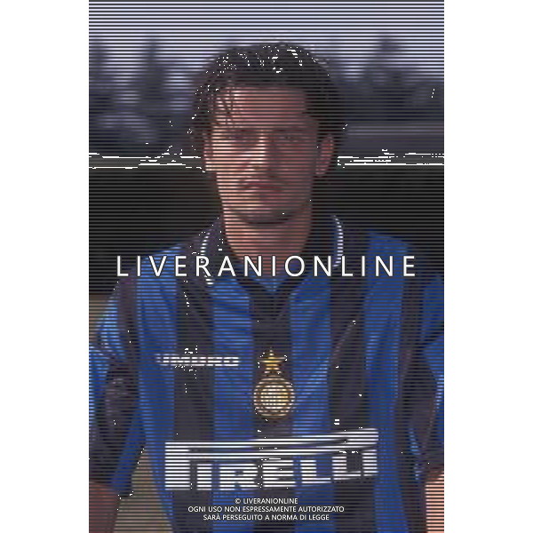 LUIGI SARTOR CALCIATORE CON LA MAGLIA DELL\'INTER NEL 1997-1998 - RETROSPETTIVA ©Archivio DFP/AG ALDO LIVERANI SAS