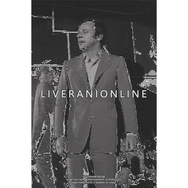 RETROSPETTIVA JOHNNY DORELLI ATTORE E CANTANTE, CONDUTTORE TELEVISIVO, PIANISTA NELLA FOTO JOHNNY DORELLI A SAINT VINCENT NELL\'ANNO 1970 A UN DISCO PER L\'ESTATE AG ALDO LIVERANI SAS