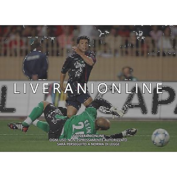 Liverpool - Cska Mosca supercoppa europea a montecarlo 26/08/2005 nella foto reina battuta sul tiro gol di carvalho ph luzzani/agenzia aldo liverani