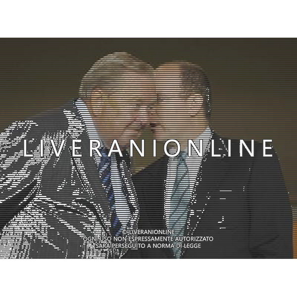 Liverpool - Cska Mosca supercoppa europea a montecarlo 26/08/2005 nella foto Johanson con S.A.S il principe alberto II di Monaco ph luzzani/agenzia aldo liverani