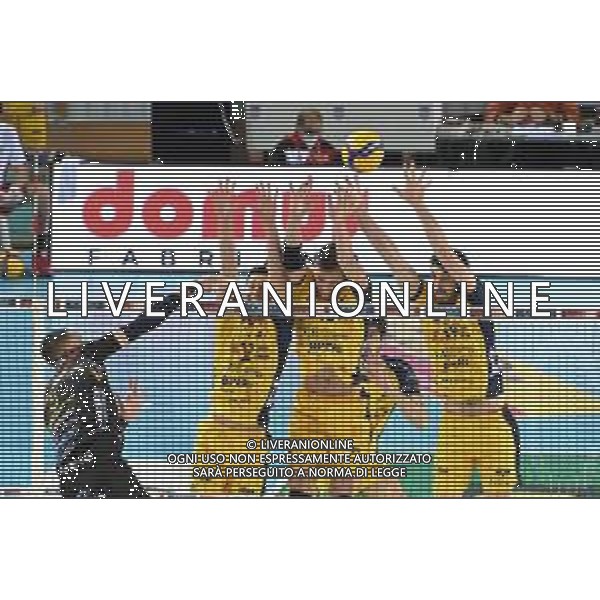 Roberto Bartomeoli/LM - Cucine Lube Civitanova vs Leo Shoes Modena - Volleyball Italian Serie A Men Superleague Championship 2020/2021 16 January 2021 - Palasport Eurosuole Forum, civitanova marche, Italy Photo showing: Spike of Osmany Juantorena (Cucine Lube Civitanova) @LM/Roberto Bartomeoli AG ALDO LIVERANI SAS