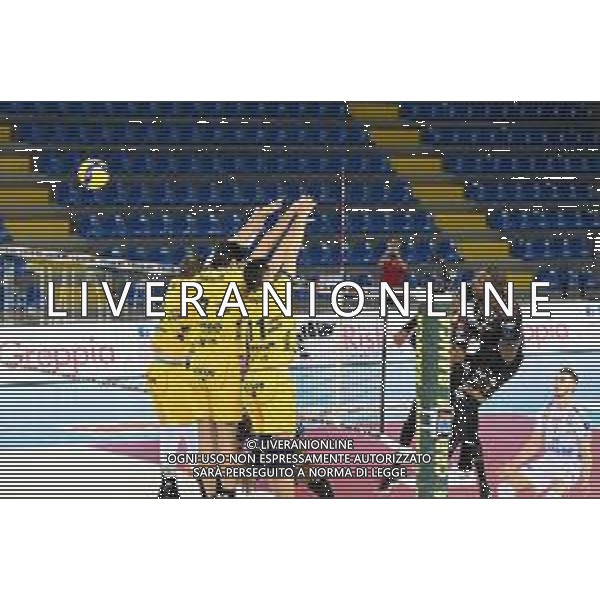 Roberto Bartomeoli/LM - Cucine Lube Civitanova vs Leo Shoes Modena - Volleyball Italian Serie A Men Superleague Championship 2020/2021 16 January 2021 - Palasport Eurosuole Forum, civitanova marche, Italy Photo showing: Spike of Yoandy Leal (Cucine Lube Civitanova) @LM/Roberto Bartomeoli AG ALDO LIVERANI SAS