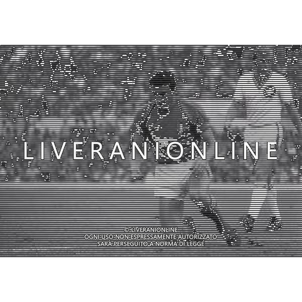 20-10-1973 ROMA QUALIFICAZIONI AI MONDIALI DI CALCIO ITALIA SVIZZERA 2-0 NELA FOTO GIGI RIVA AG ALDO LIVERANI SAS