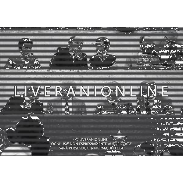 20-10-1973 ROMA QUALIFICAZIONI AI MONDIALI DI CALCIO ITALIA SVIZZERA 2-0 NELA FOTO SANDRO PERTINI-ARTEMIO FRANCHI-GIOVANNI LEONE AG ALDO LIVERANI SAS