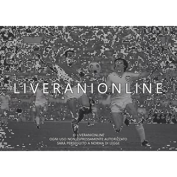 20-10-1973 ROMA QUALIFICAZIONI AI MONDIALI DI CALCIO ITALIA SVIZZERA 2-0 NELA FOTO GIGI RIVA AG ALDO LIVERANI SAS