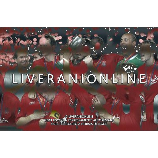 Liverpool - Cska Mosca supercoppa europea a montecarlo 26/08/2005 nella foto festeggiamenti del liverpool vincitore della supercoppa ph luzzani/agenzia aldo liverani