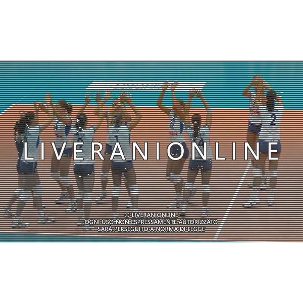 LIVORNO,26 AGOSTO 2005 VOLLEY FEMMINILE QUADRANGOLARE INTERNAZIONALE \'CITTA\' DI LIVORNO\' PARTITA ITALIA-CROAZIA NELLA FOTO: ESULTANZA FOTO BIZZI-A.LIVERANI