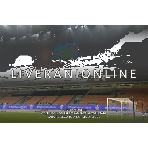 fuochi d\'artificio fuori dallo stadio prima della gara Inter vs Juventus Campionato Serie A TIM - 18a giornata Milano 17-01-2021 Stadio Giuseppe Meazza - San Siro foto Roberto Garavaglia/ag. Aldo Liverani sas /AGENZIA ALDO LIVERANI SAS