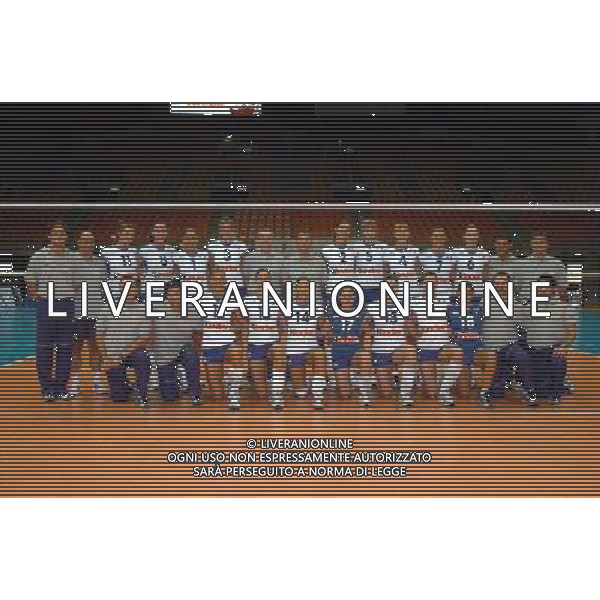 LIVORNO,26 AGOSTO 2005 VOLLEY FEMMINILE QUADRANGOLARE INTERNAZIONALE \'CITTA\' DI LIVORNO\' PARTITA ITALIA-CROAZIA NELLA FOTO: FORMAZIONE FOTO BIZZI-A.LIVERANI