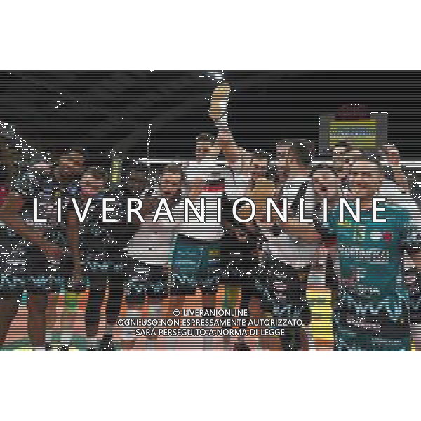 Loris Cerquiglini/LM - Sir Safety Conad Perugia vs Allianz Milano - Volleyball Italian Serie A Men Superleague Championship 2020/2021 17 January 2021 - PalaEvangelisti, perugia, Italy Photo showing: sir sfety conad exultation for victory of the game @LM/Loris Cerquiglini AG ALDO LIVERANI SAS