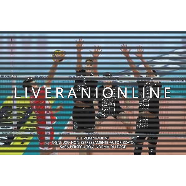 Roberto Tommasini/LM - NBV Verona vs Consar Ravenna - Volleyball Italian Serie A Men Superleague Championship 2020/2021 17 January 2021 - AGSM Forum, Verona, Italy Photo showing: Block of Mads Jensen - NBV Verona @LM/Roberto Tommasini AG ALDO LIVERANI SAS