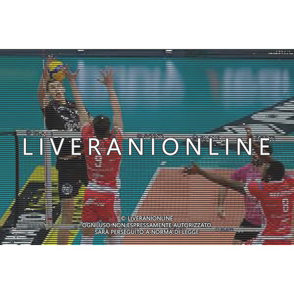 Roberto Tommasini/LM - NBV Verona vs Consar Ravenna - Volleyball Italian Serie A Men Superleague Championship 2020/2021 17 January 2021 - AGSM Forum, Verona, Italy Photo showing: Spike of Mads Jensen - NBV Verona @LM/Roberto Tommasini AG ALDO LIVERANI SAS