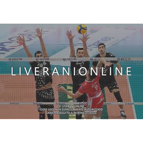Roberto Tommasini/LM - NBV Verona vs Consar Ravenna - Volleyball Italian Serie A Men Superleague Championship 2020/2021 17 January 2021 - AGSM Forum, Verona, Italy Photo showing: Block of Thomas Jaeschke - NBV Verona @LM/Roberto Tommasini AG ALDO LIVERANI SAS