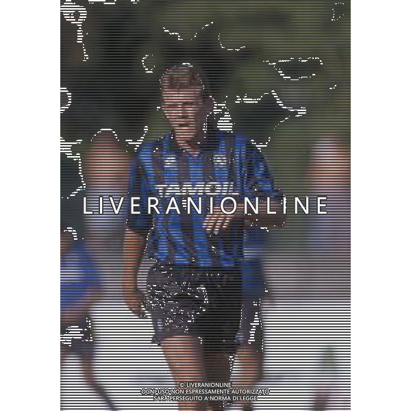 RETROSPETTIVA FRANCK SAUZEE CALCIATORE FRANCESE CON LA MAGLIA DELL\'ATALANTA NEL 1993-1994. ©Archivio DFP/AGENZIA ALDO LIVERANI SAS