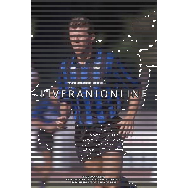 RETROSPETTIVA FRANCK SAUZEE CALCIATORE FRANCESE CON LA MAGLIA DELL\'ATALANTA NEL 1993-1994. ©Archivio DFP/AGENZIA ALDO LIVERANI SAS