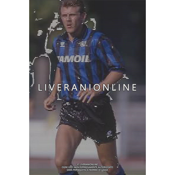 RETROSPETTIVA FRANCK SAUZEE CALCIATORE FRANCESE CON LA MAGLIA DELL\'ATALANTA NEL 1993-1994. ©Archivio DFP/AGENZIA ALDO LIVERANI SAS