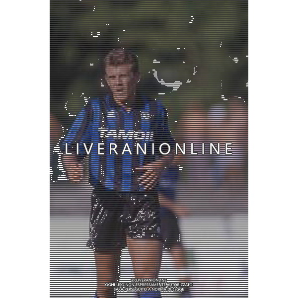 RETROSPETTIVA FRANCK SAUZEE CALCIATORE FRANCESE CON LA MAGLIA DELL\'ATALANTA NEL 1993-1994. ©Archivio DFP/AGENZIA ALDO LIVERANI SAS