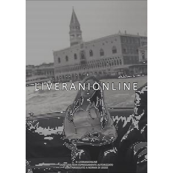 RETROSPETTIVA NADA MALANIMA CANTANTE NELLA FOTO NADA MALANIMA A VENEZIA NELL\'ANNO 1969 PER LA GONDOLA D\'ORO AG ALDO LIVERANI SAS