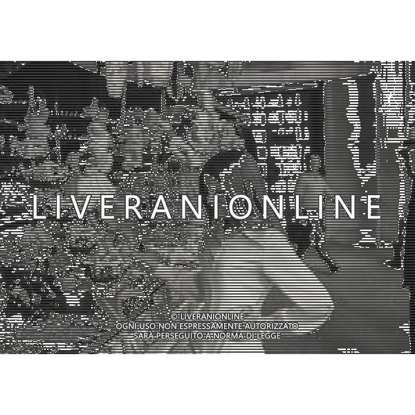 RETROSPETTIVA NADA MALANIMA CANTANTE NELLA FOTO NADA MALANIMA A VENEZIA NELL\'ANNO 1969 PER LA GONDOLA D\'ORO AG ALDO LIVERANI SAS
