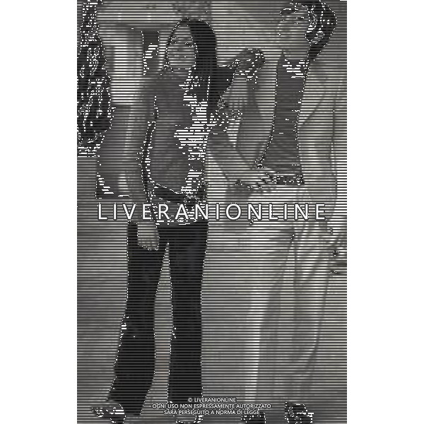RETROSPETTIVA NADA MALANIMA CANTANTE NELLA FOTO NADA MALANIMA CON RON PSEUDONIMO DI ROSALINO CELLAMARE A ROMA NELL\'ANNO 1969 AG ALDO LIVERANI SAS