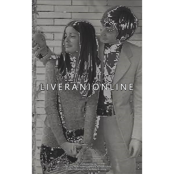 RETROSPETTIVA NADA MALANIMA CANTANTE NELLA FOTO NADA MALANIMA CON RON PSEUDONIMO DI ROSALINO CELLAMARE A ROMA NELL\'ANNO 1969 AG ALDO LIVERANI SAS