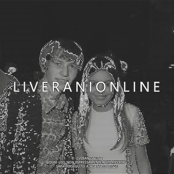 RETROSPETTIVA NADA MALANIMA CANTANTE NELLA FOTO NADA MALANIMA A ROMA CON ROSALINO CELLAMARE PSEDONIMO RON NELL\'ANNO 1970 AG ALDO LIVERANI SAS