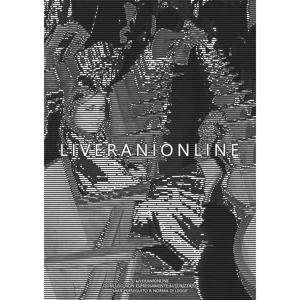 RETROSPETTIVA NADA MALANIMA CANTENTE NELLA FOTO NADA MALANIMA COI GENITORI AL FESTIVAL DI SANREMO NELL\'ANNO 1971 AG ALDO LIVERANI SAS