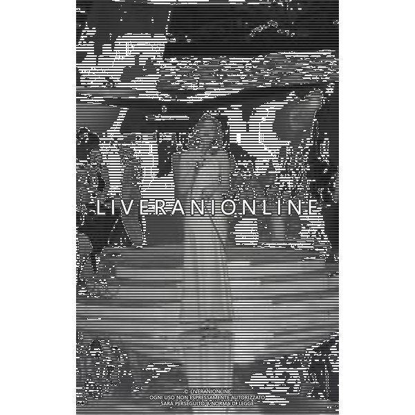 RETROSPETTIVA NADA MALANIMA CANTANTE NELLA FOTO NADA MALANIMA A SANIT VINCENT NELL\'ANNO 1972 AG ALDO LIVERANI SAS