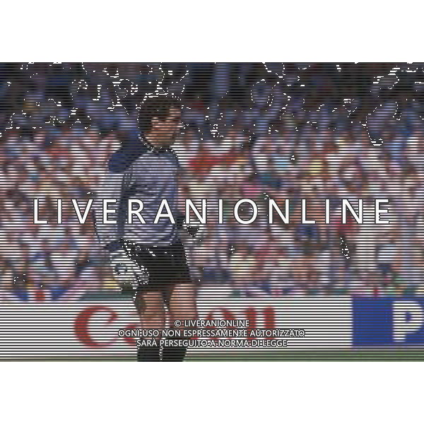RETROSPETTIVA PETER SHILTON CALCIATORE - PORTIERE NAZIONALE INGLESE NELLA FOTO NEL 1988 ARCHIVIO AG. ALDO LIVERANI SAS